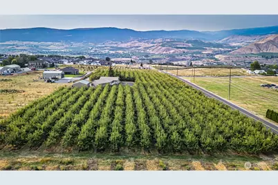 2545 6th SE, East Wenatchee, WA 98802 - Photo 5