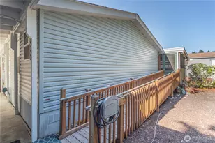 6630 NE Aquarius Ln, Bremerton, WA 98311 - Photo 3