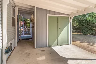 6630 NE Aquarius Ln, Bremerton, WA 98311 - Photo 31