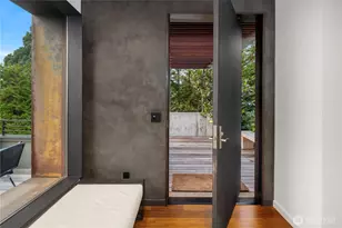 2236 66th Ave SE, Mercer Island, WA 98040 - Photo 3