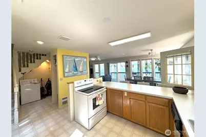 497 Chinook Way, Center Island, WA 98261 - Photo 7