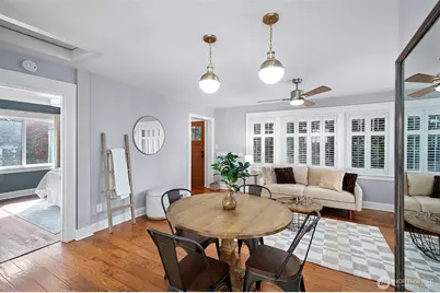 10728 Stone Avenue N, Seattle, WA 98133 - Photo 5