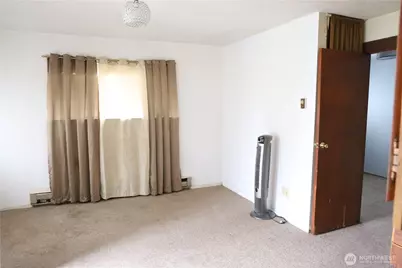 42421 SE 264th Avenue SE, Enumclaw, WA 98022 - Photo 17