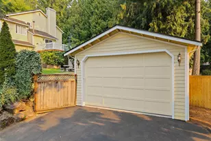 929 187th Pl SW, Lynnwood, WA 98036 - Photo 3