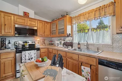 2101 S 324th Street #166, Federal Way, WA 98003 - Photo 9