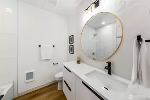 4302 S Holden St, Seattle, WA 98118 - Photo 3