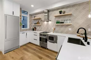 4302 S Holden St, Seattle, WA 98118 - Photo 5