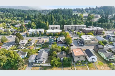 1302 Larrabee Avenue, Bellingham, WA 98225 - Photo 3