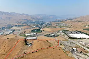 30 Isenhart Rd, Chelan, WA 98816 - Photo 3