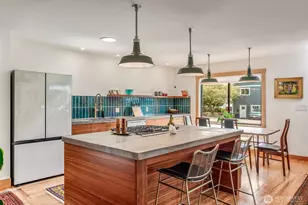 1738 Washington St, Port Townsend, WA 98368 - Photo 7