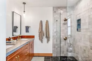 1738 Washington St, Port Townsend, WA 98368 - Photo 25