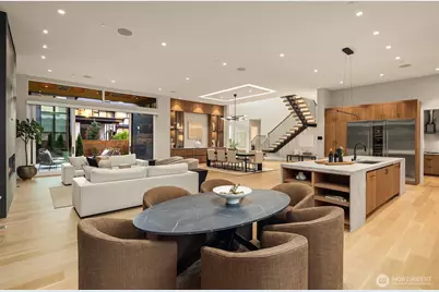 1028 89th Ave NE, Bellevue, WA 98004 - Photo 9