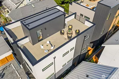 2769 59th Avenue SW #B, Seattle, WA 98116 - Photo 5