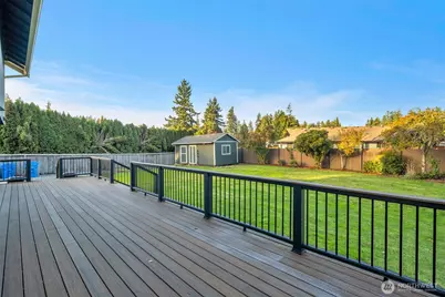 15009 Westmore Drive E, Puyallup, WA 98374 - Photo 31