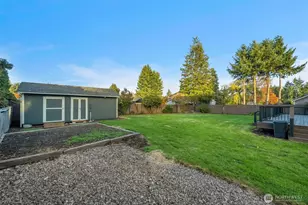 15009 Westmore Dr E, Puyallup, WA 98374 - Photo 37
