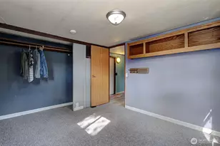 107 Guinevere Ct, Castle Rock, WA 98611 - Photo 13