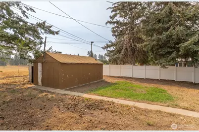 800 E Locust Street, Waterville, WA 98858 - Photo 23