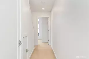 2444 NW 64th St, Seattle, WA 98107 - Photo 17