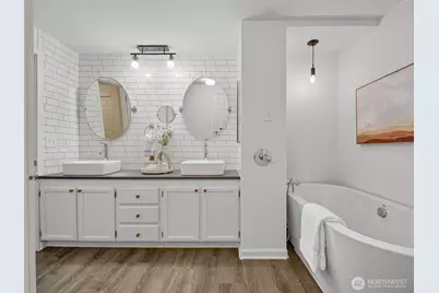 8937 Ravenna Avenue NE, Seattle, WA 98115 - Photo 21