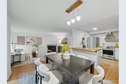 8937 Ravenna Avenue NE, Seattle, WA 98115 - Photo 11