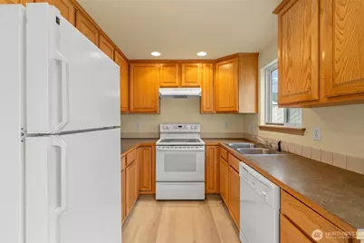 14510 W Thorne Lane SW, Lakewood, WA 98498 - Photo 7