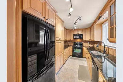 11849 SE 323rd Place, Auburn, WA 98092 - Photo 7