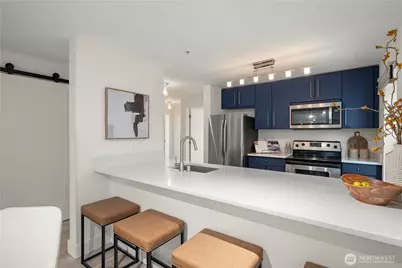 1550 Eastlake Avenue E #105, Seattle, WA 98102 - Photo 7
