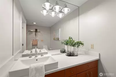 1550 Eastlake Avenue E #105, Seattle, WA 98102 - Photo 11