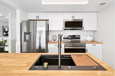 16925 Inglewood Road NE #B305, Kenmore, WA 98028 - Photo 19