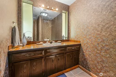 1111 S 274th Place, Des Moines, WA 98198 - Photo 9