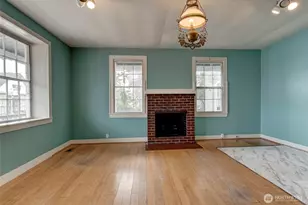 5 NW Front St, Coupeville, WA 98239 - Photo 7