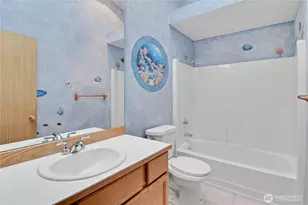 25208 38th Ave E, Spanaway, WA 98387 - Photo 23