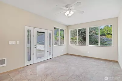 25208 38th Avenue E, Spanaway, WA 98387 - Photo 13