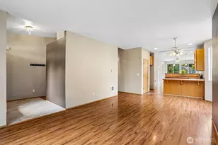 25208 38th Ave E, Spanaway, WA 98387 - Photo 5