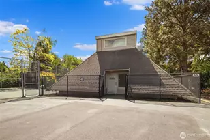 6333 Sand Point Way NE, Seattle, WA 98115 - Photo 21