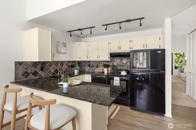 6333 Sand Point Way NE, Seattle, WA 98115 - Photo 9