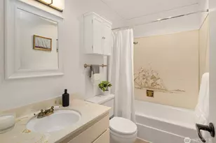 6333 Sand Point Way NE, Seattle, WA 98115 - Photo 15