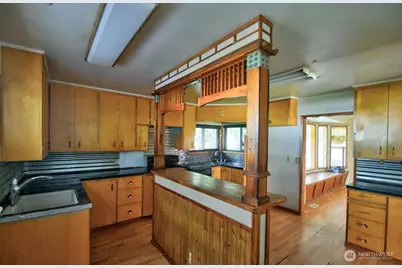 102 E Adams Avenue, Morton, WA 98356 - Photo 9