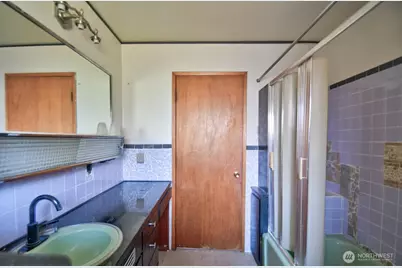 102 E Adams Avenue, Morton, WA 98356 - Photo 17