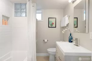 8254 Bagley Ave N, Seattle, WA 98103 - Photo 19