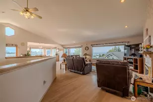 326 23rd St NE, East Wenatchee, WA 98802 - Photo 11