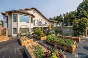 326 23rd St NE, East Wenatchee, WA 98802 - Photo 3