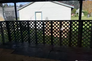 2735 Bay Ave, Hoquiam, WA 98550 - Photo 15