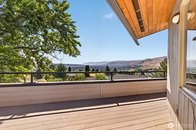 1001 Westmorland Drive, Wenatchee, WA 98801 - Photo 19