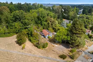 2802 S Orcas St, Seattle, WA 98108 - Photo 3