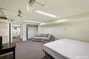 5020 7th Ave NE, Seattle, WA 98105 - Photo 25