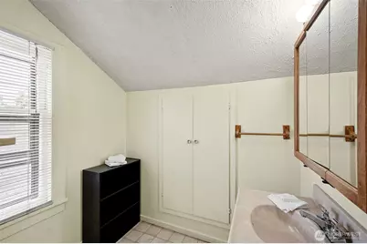 5020 7th Avenue NE, Seattle, WA 98105 - Photo 21