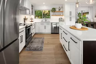 15925 70th Ave NE, Kenmore, WA 98028 - Photo 9