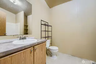 733 8th St NE, Auburn, WA 98002 - Photo 11