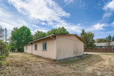 733 8th Street NE, Auburn, WA 98002 - Photo 21